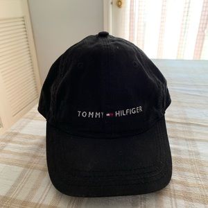 Tommy Hilfiger dad hat